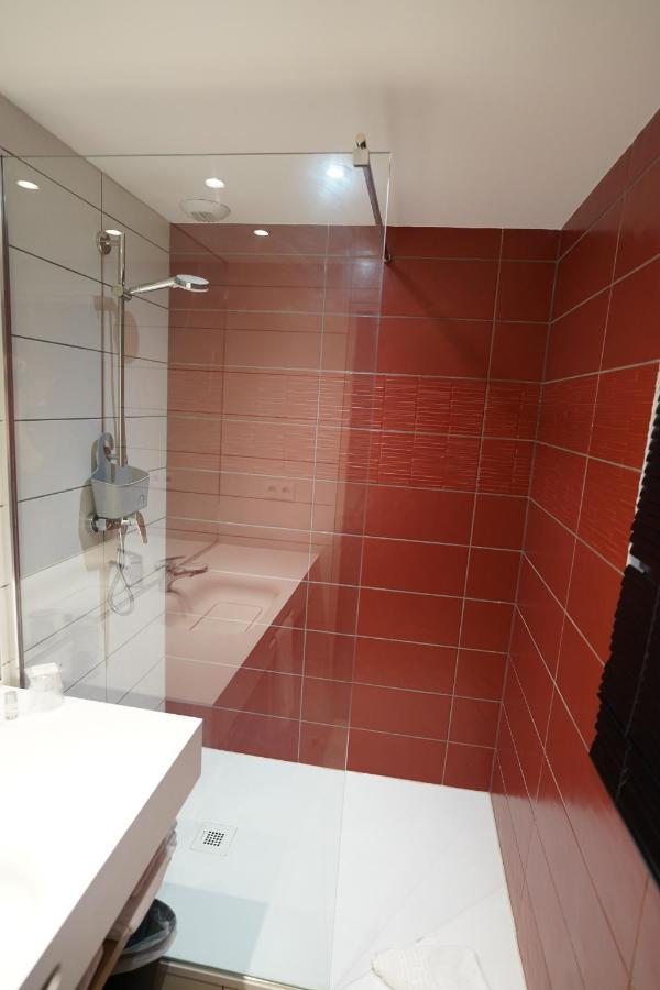 De Quebec Hotel 3*